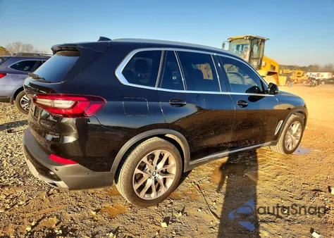 2021 BMW X5 Sdrive 40I z USA, uszkodzony, nr VIN 5UXCR4C05M9G60690